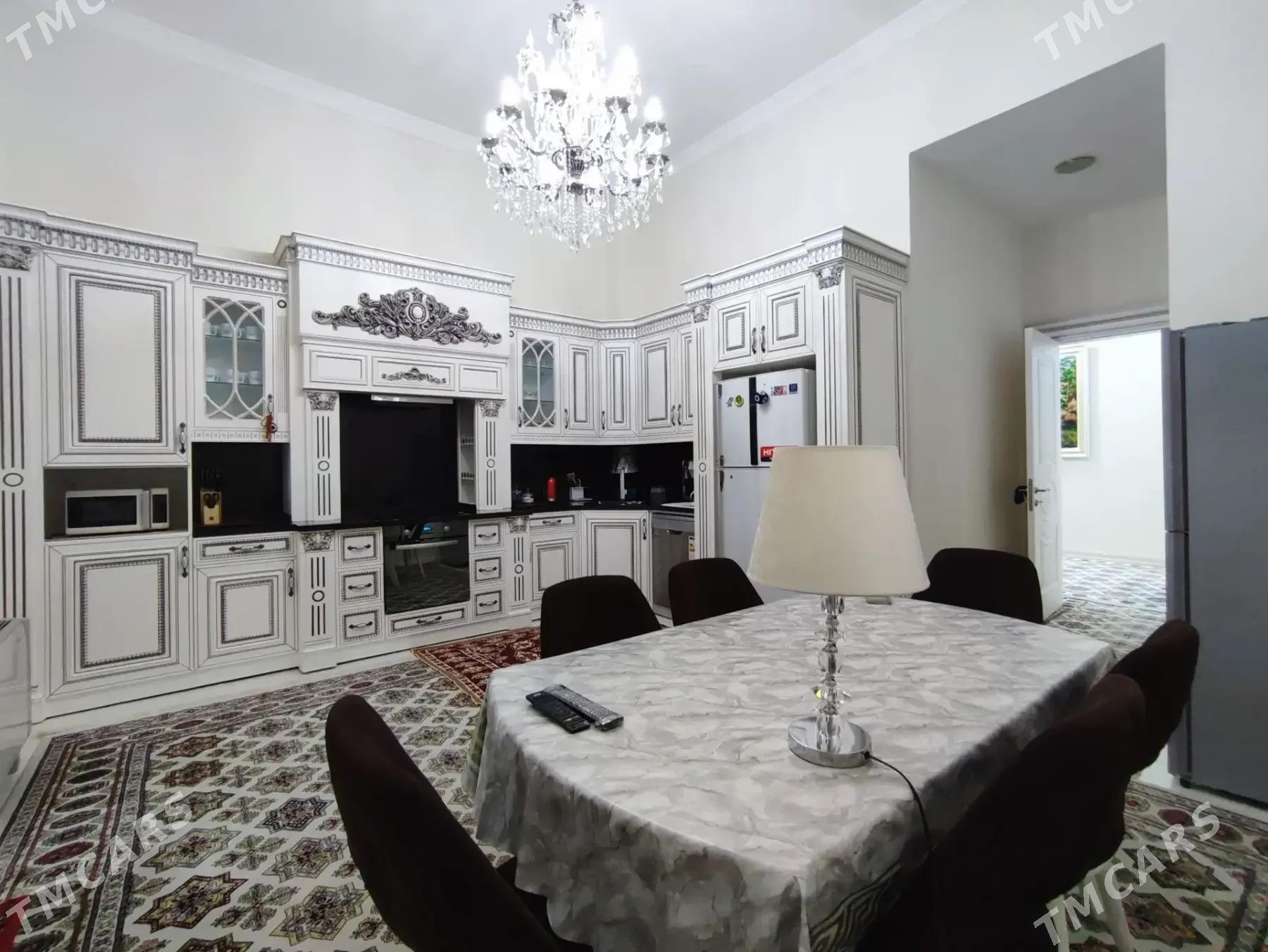 15 tapgyr 4kom 220m² wykup - Ашхабад - img 3