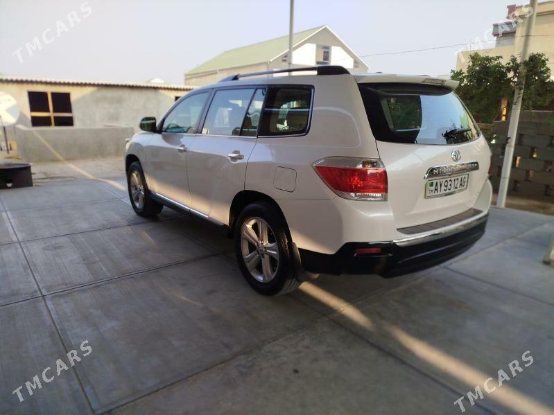 Toyota Highlander 2011 - 315 000 TMT - Ашхабад - img 3
