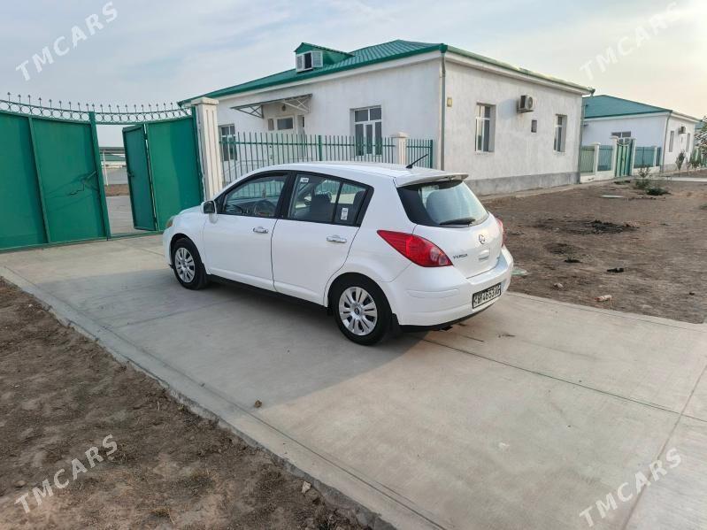 Nissan Versa 2011 - 138 000 TMT - Ашхабад - img 3