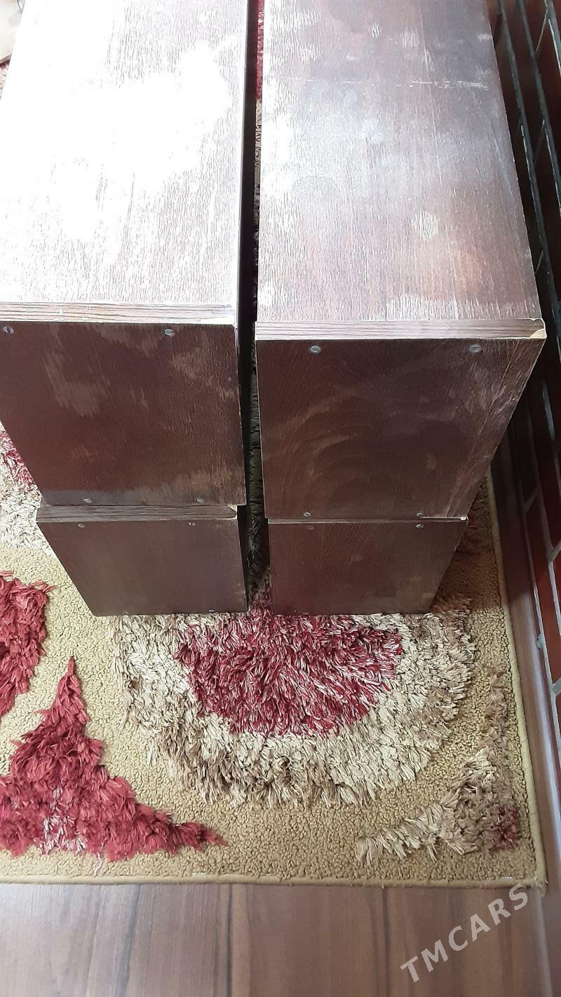 КНИЖНЫЕ ПОЛКИ - Türkmenabat - img 2