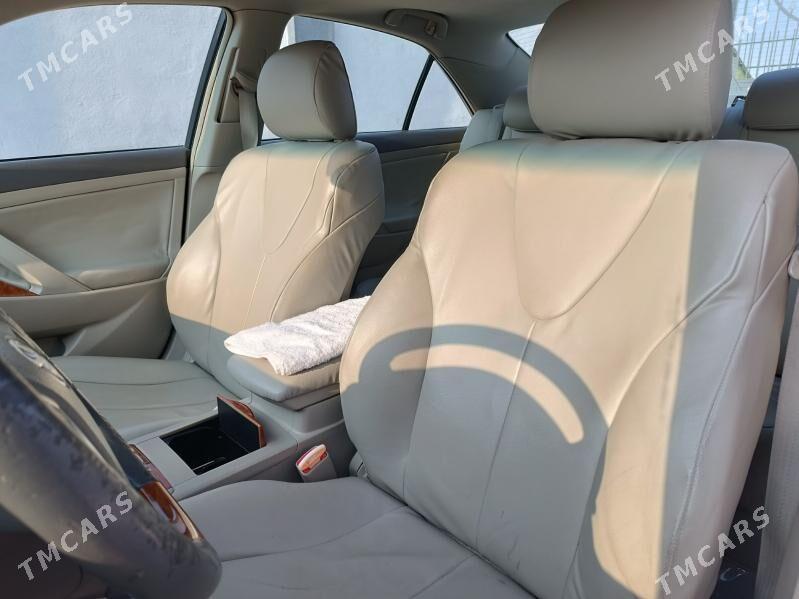 Toyota Camry 2010 - 210 000 TMT - Ялкым - img 5