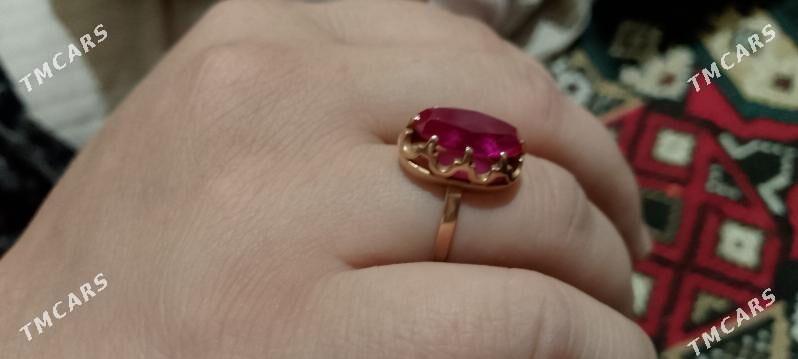 Gadymy altyn yuzuk - Гурбансолтан Едже - img 2