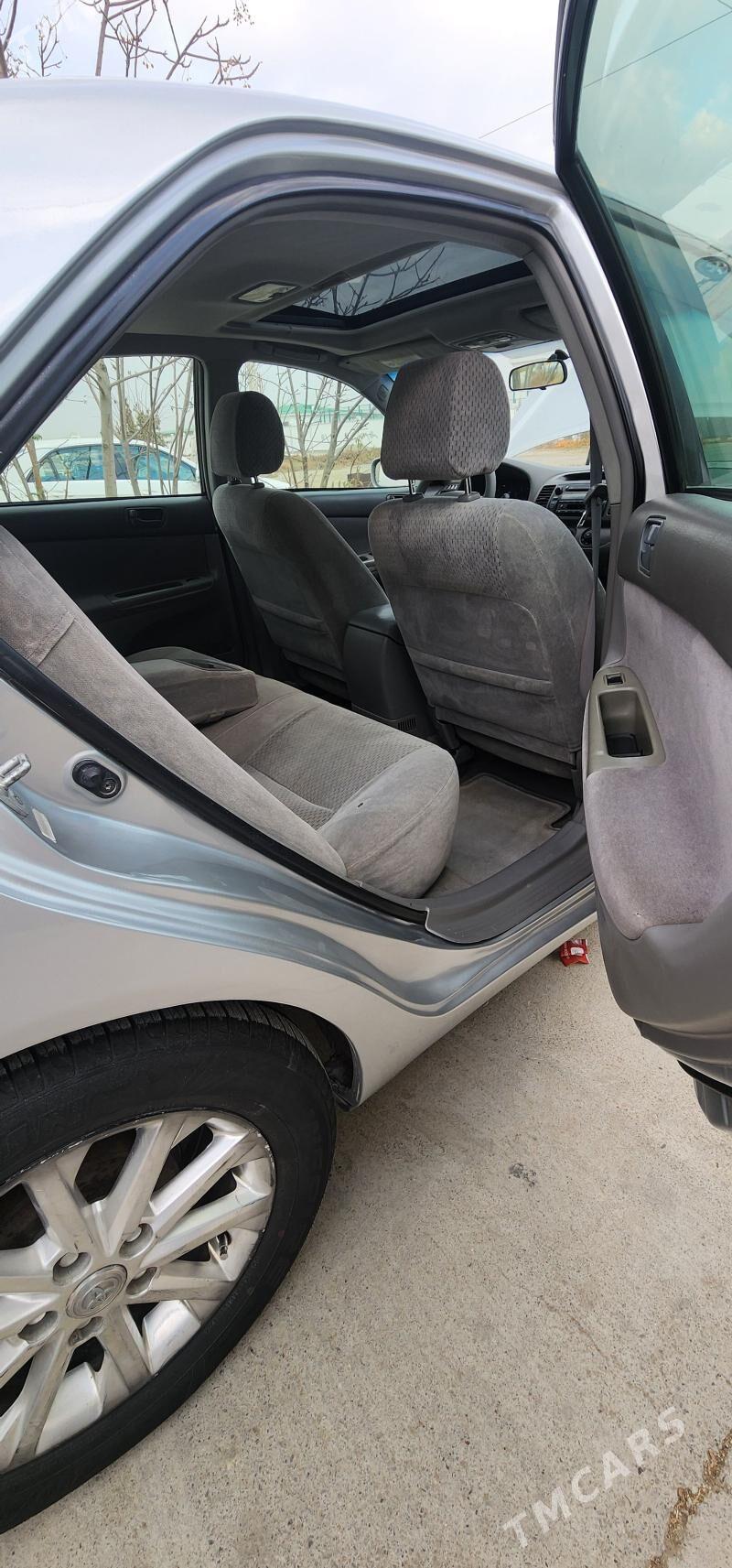 Toyota Camry 2002 - 165 000 TMT - Bäherden - img 7