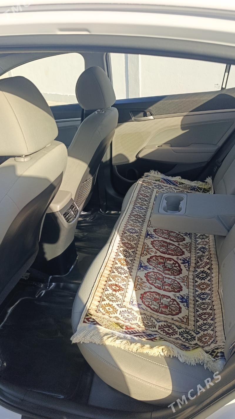 Hyundai Elantra 2019 - 233 000 TMT - Aşgabat - img 6