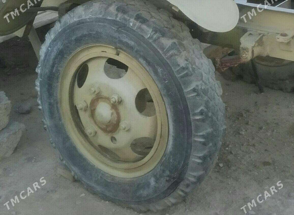 MTZ T-28 2000 - 12 000 TMT - Gyzylarbat - img 1