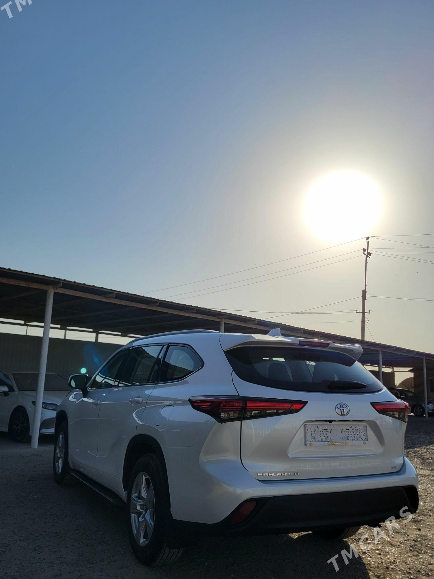 Toyota Highlander 2022 - 480 000 TMT - Мары - img 9