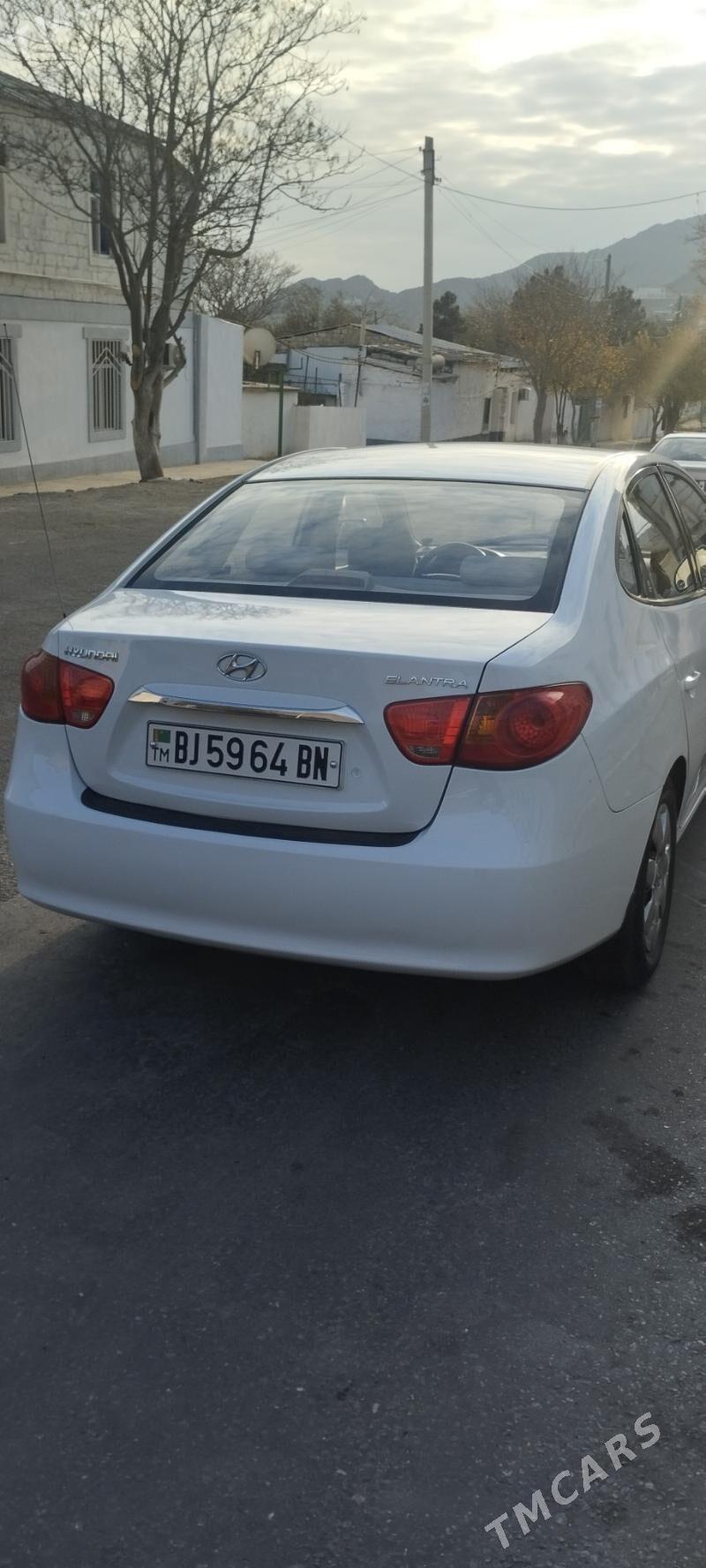 Hyundai Elantra 2010 - 100 000 TMT - Туркменбаши - img 2