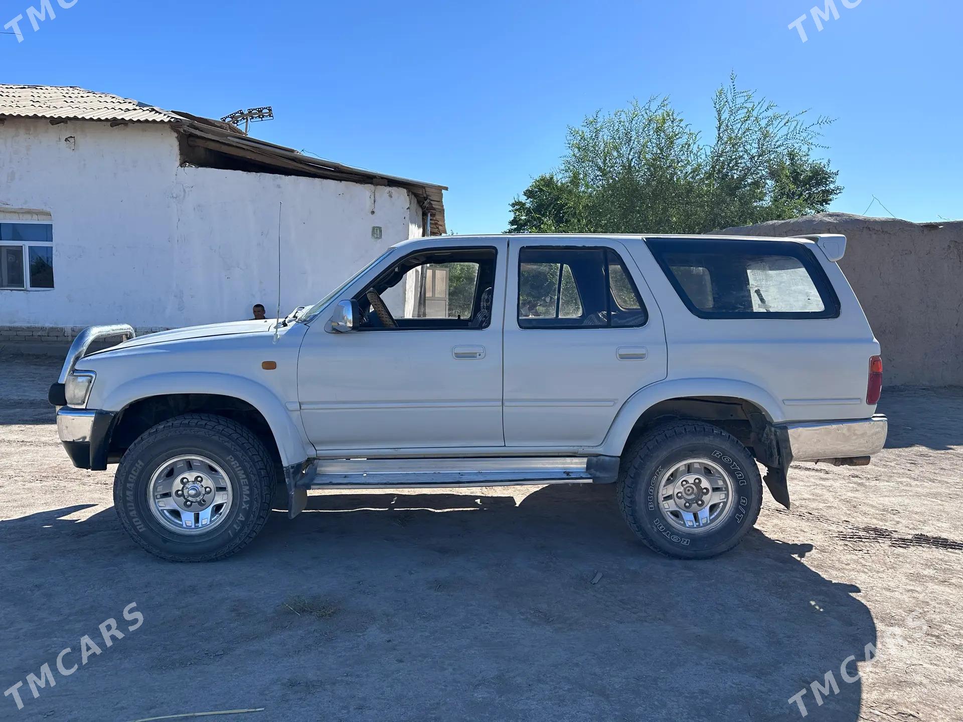 Toyota Hilux 1993 - 60 000 TMT - Болдумсаз - img 3