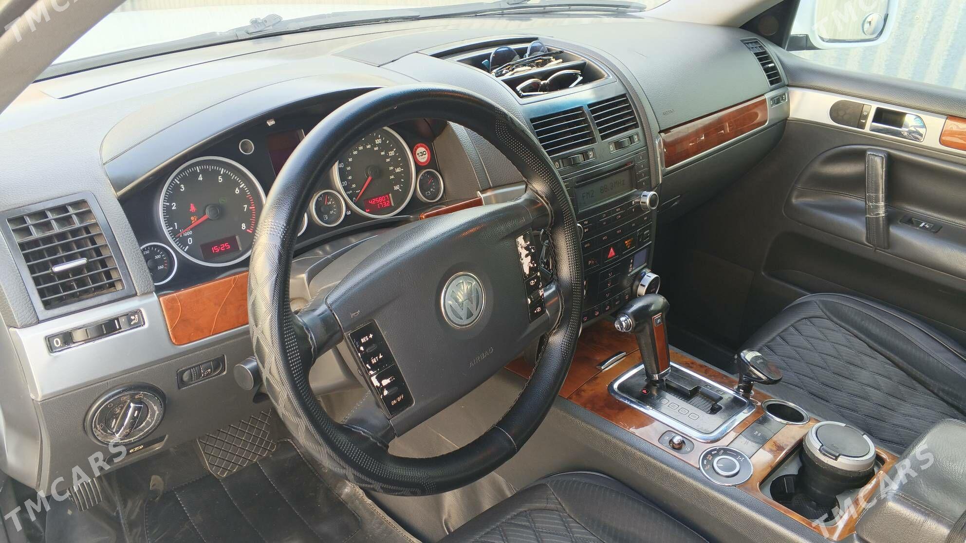 Volkswagen Touareg 2004 - 140 000 TMT - Мары - img 5