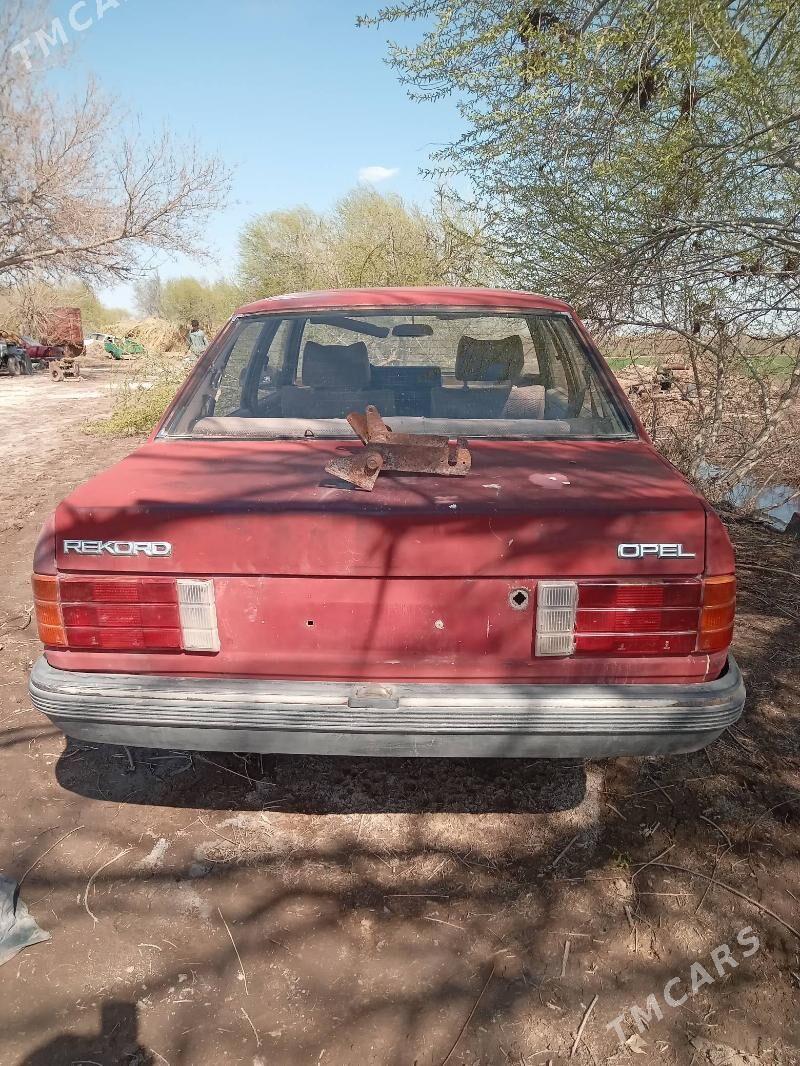 Opel Omega 1987 - 7 000 TMT - Болдумсаз - img 1