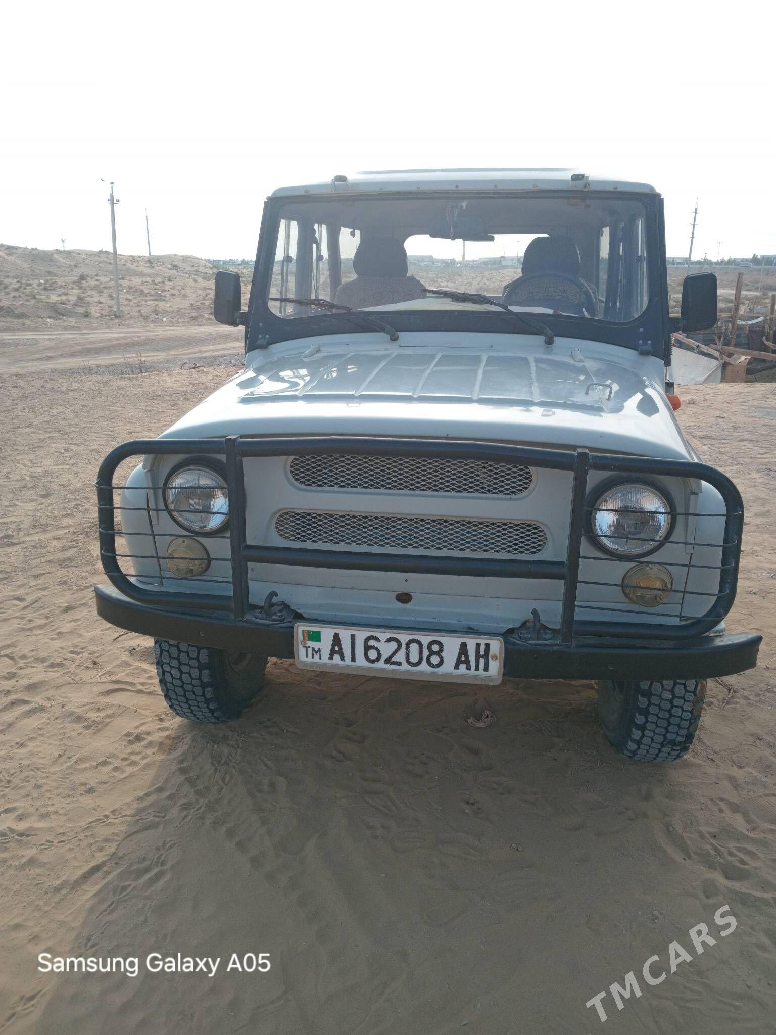UAZ 469 2005 - 75 000 TMT - Ak bugdaý etraby - img 4
