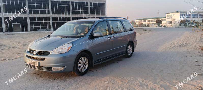 Toyota Sienna 2004 - 210 000 TMT - Halaç - img 3