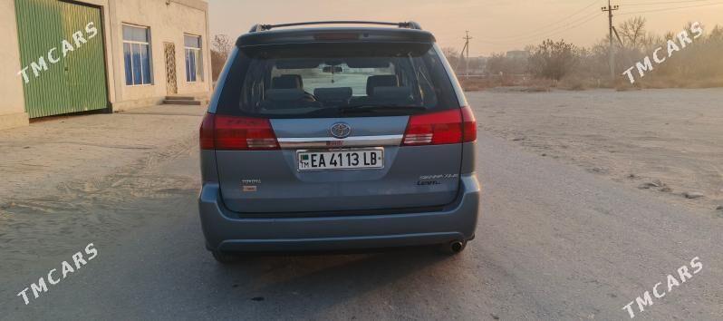 Toyota Sienna 2004 - 210 000 TMT - Halaç - img 8