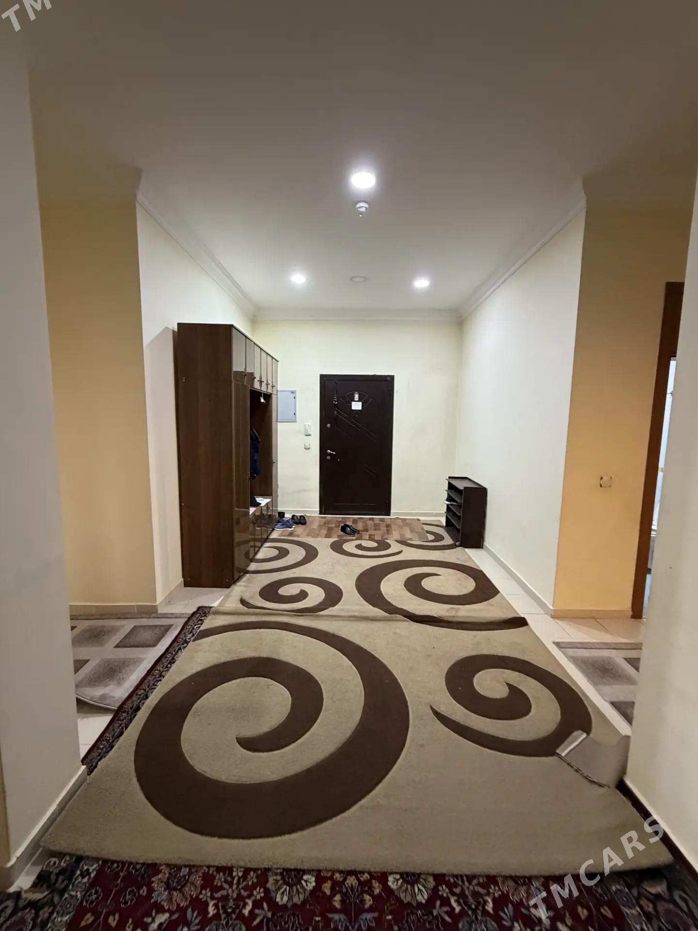 Podwoyskiy elitka Подвойская - Aşgabat - img 2