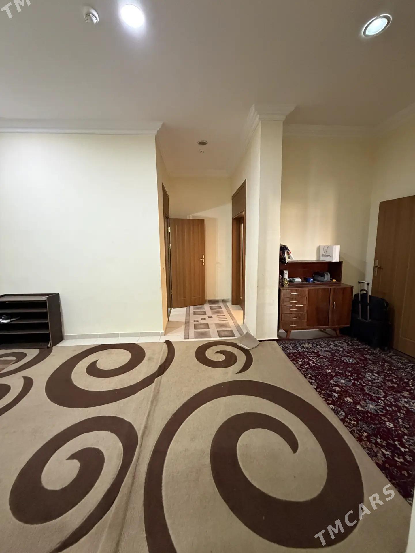 Podwoyskiy elitka Подвойская - Aşgabat - img 3