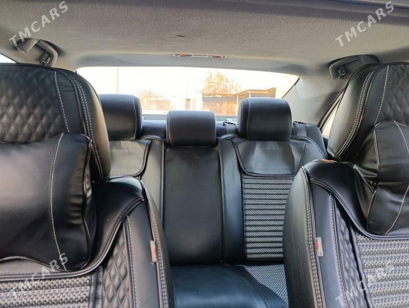 Toyota Camry 2010 - 250 000 TMT - Baýramaly - img 10