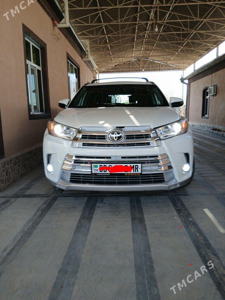 Toyota Highlander 2018 - 370 000 TMT - Мары - img 7