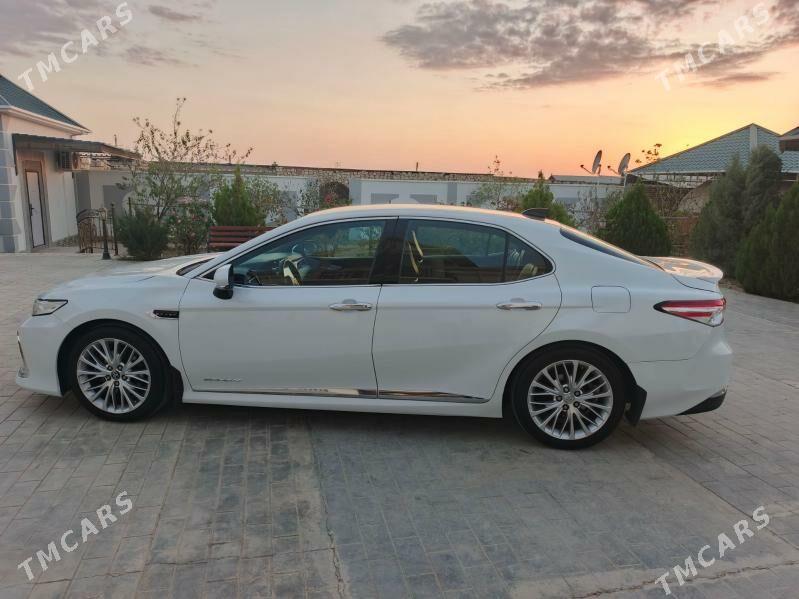 Toyota Camry 2018 - 330 000 TMT - Балканабат - img 2