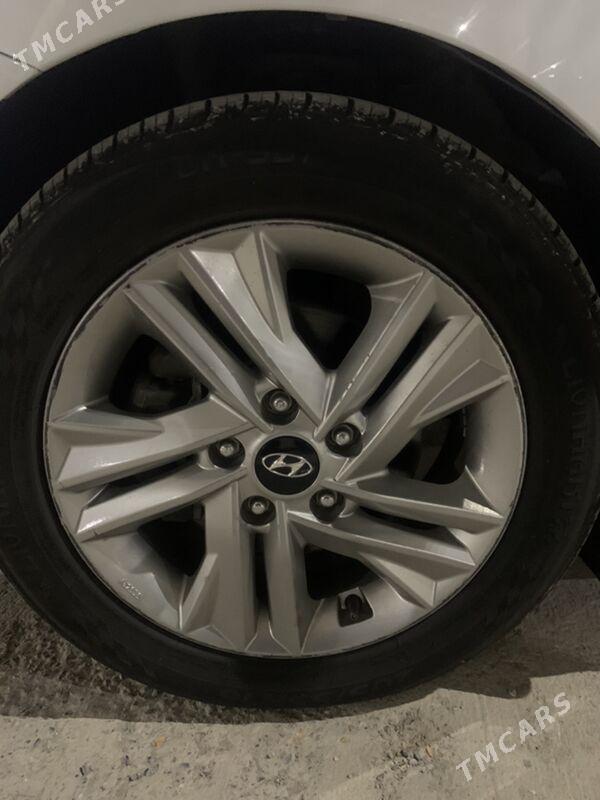 Hyundai Elantra 2020 - 240 000 TMT - Aşgabat - img 4