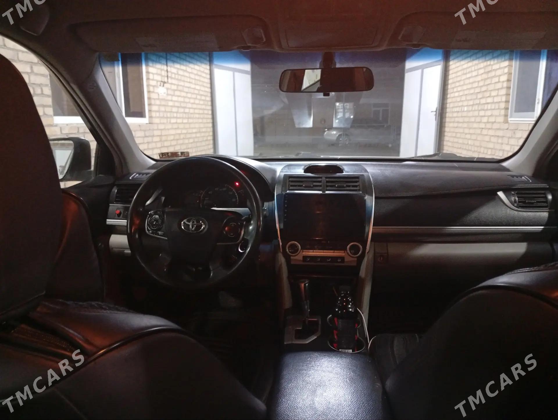 Toyota Camry 2012 - 240 000 TMT - Туркменабат - img 7