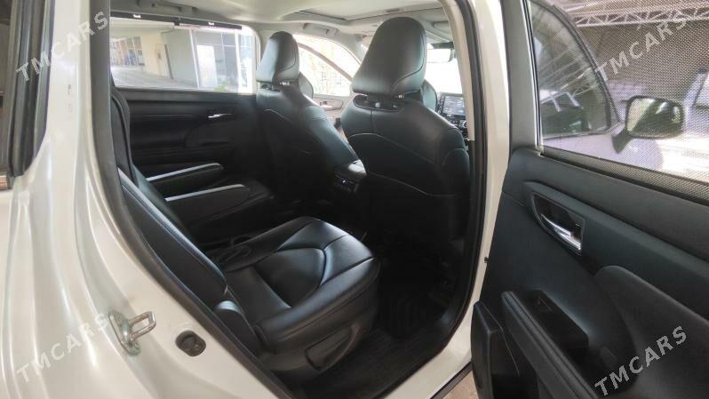 Toyota Highlander 2022 - 520 000 TMT - Байрамали - img 10