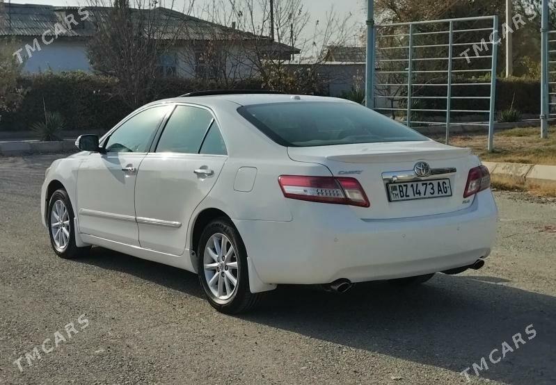 Toyota Camry 2010 - 250 000 TMT - Бедев - img 3