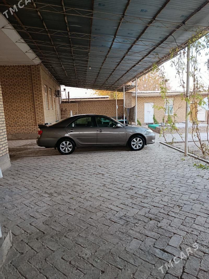 Toyota Camry 2005 - 185 000 TMT - Ёлётен - img 4