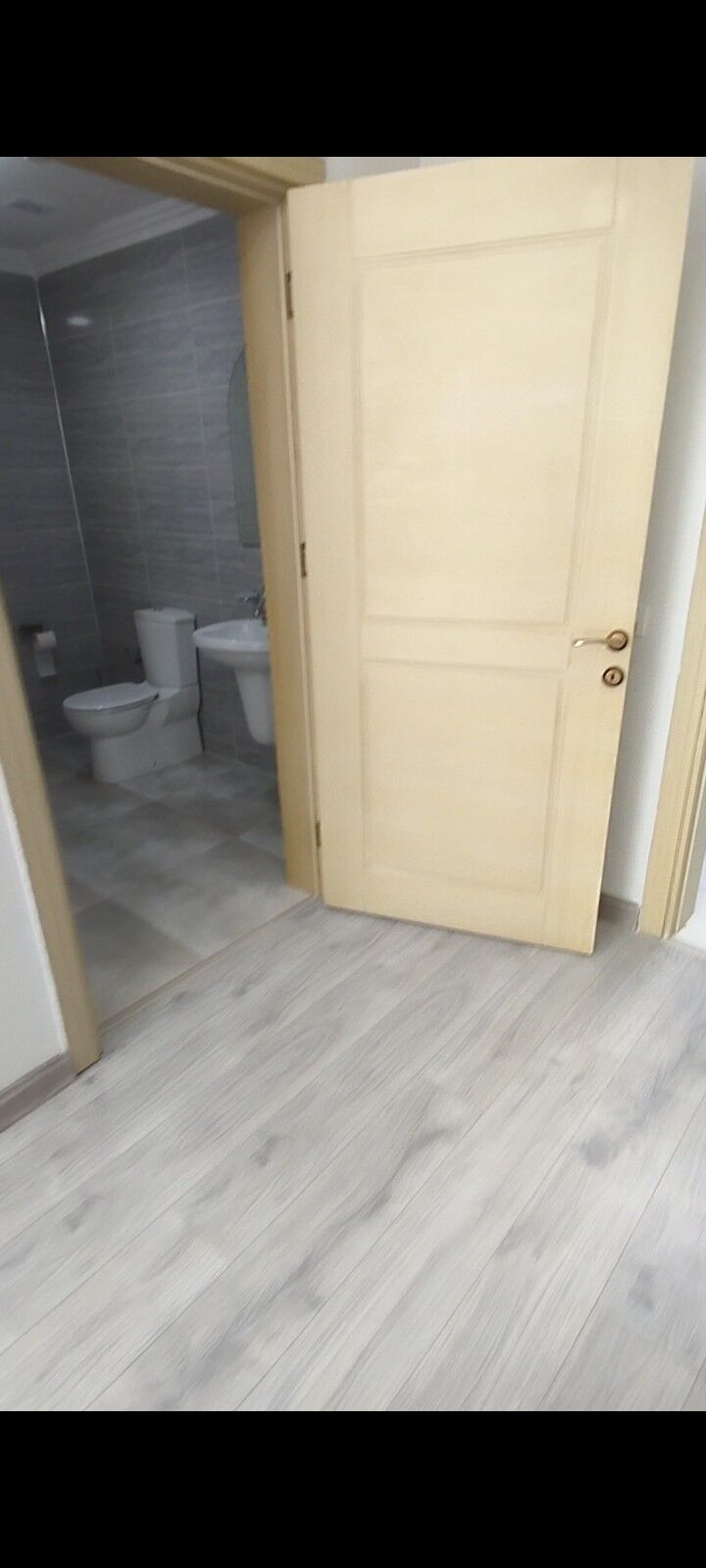 1etaž Gurtly 4kom ofis 240m² - Gurtly - img 11