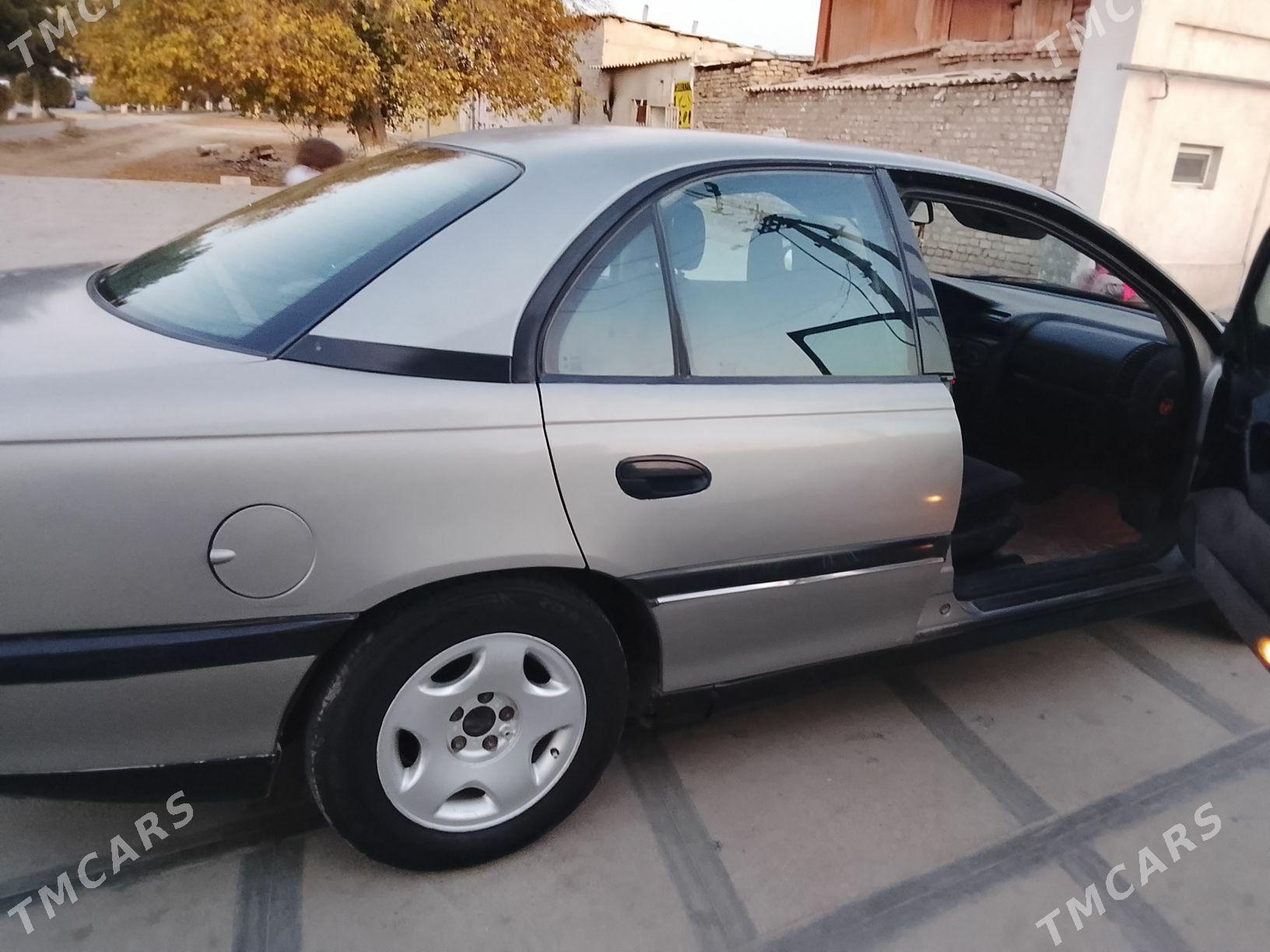 Opel Omega 1995 - 25 000 TMT - Мары - img 3