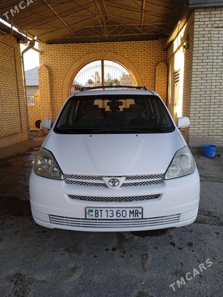 Toyota Sienna 2005 - 225 000 TMT - Мары - img 2