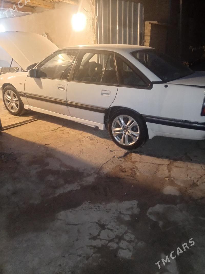 Opel Omega 1992 - 30 000 TMT - Мары - img 5