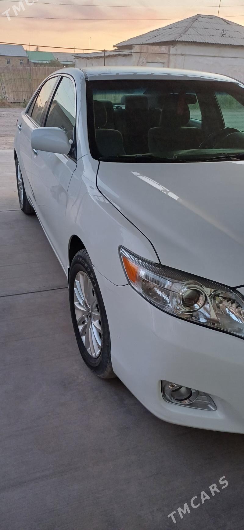 Toyota Camry 2010 - 240 000 TMT - Daşoguz - img 2