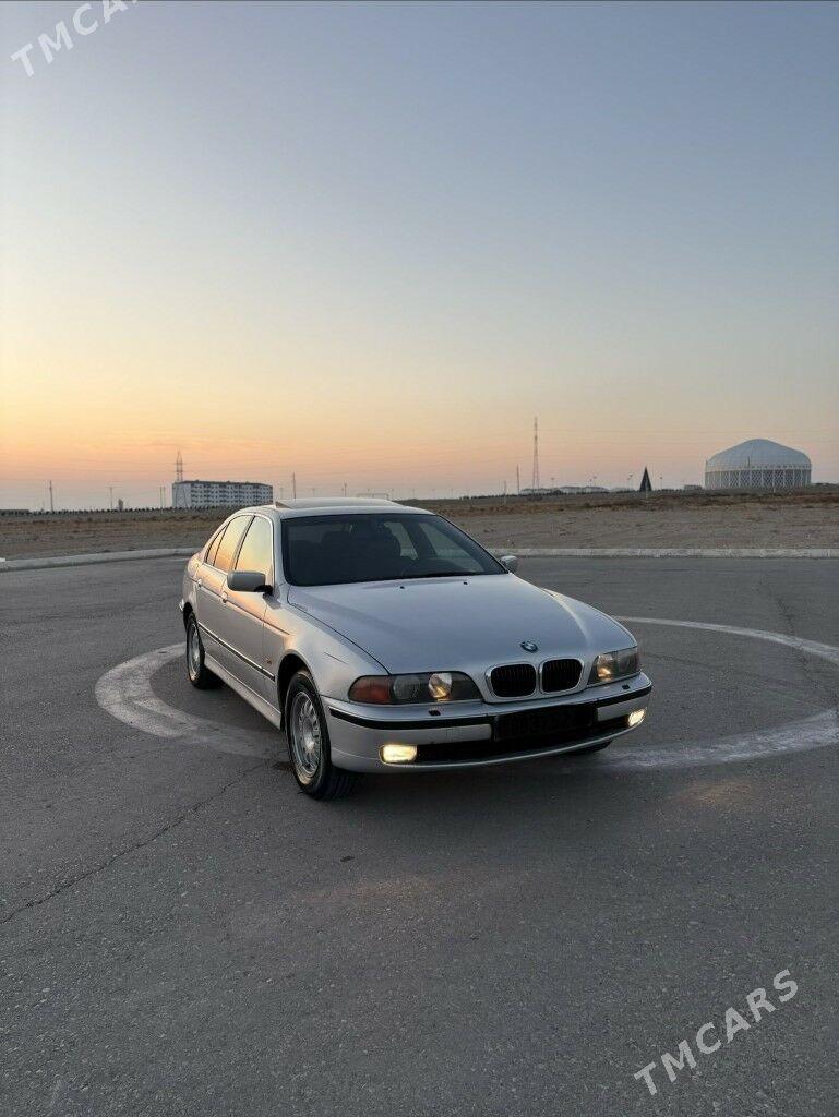 BMW E39 1999 - 100 000 TMT - Balkanabat - img 3