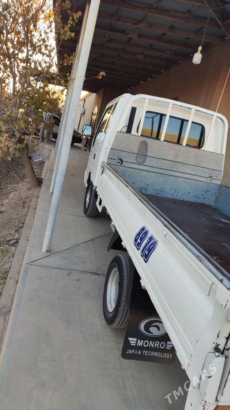 Kia Bongo 2002 - 90 000 TMT - Дашогуз - img 3