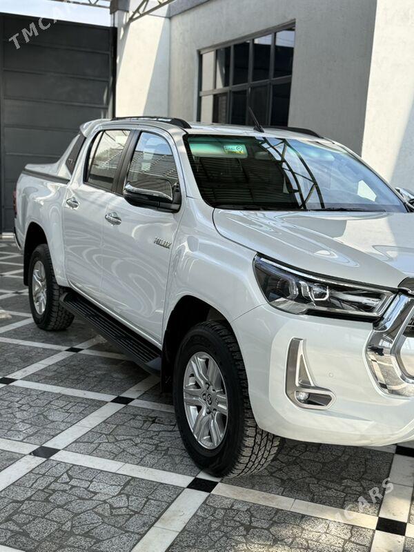 Toyota Hilux 2023 - 630 000 TMT - Туркменабат - img 1