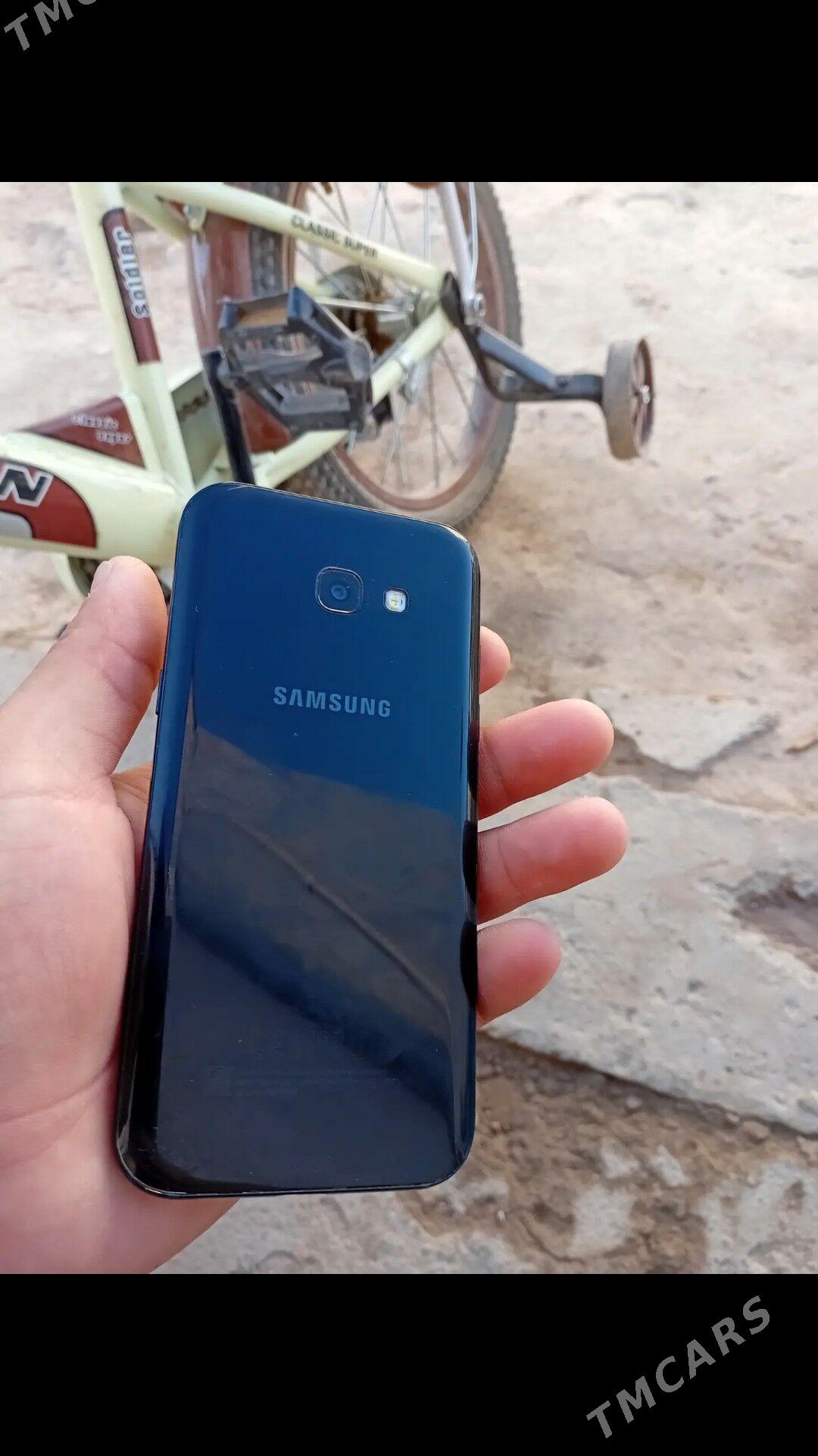 Samsunk a5 2017 - Чарджоу - img 4