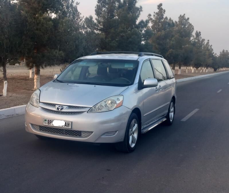 Toyota Sienna 2009 - 225 000 TMT - Гёкдепе - img 1