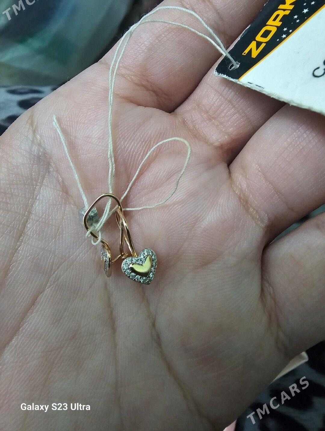 Gyzyl gulak halka caga - 30 мкр - img 1