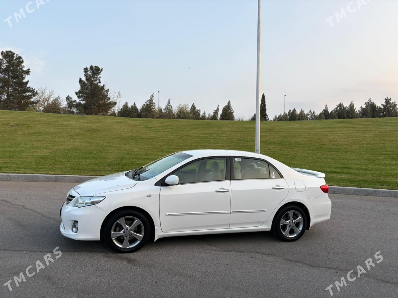 Toyota Corolla 2011 - 202 000 TMT - Aşgabat - img 4