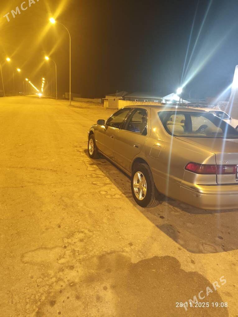 Toyota Camry 1998 - 117 000 TMT - Boldumsaz - img 4