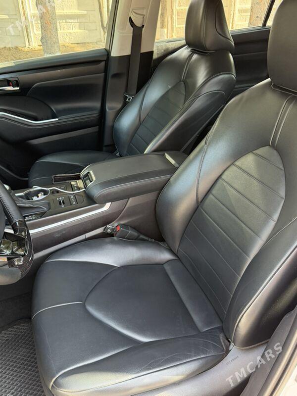 Toyota Highlander 2022 - 530 000 TMT - Мары - img 10
