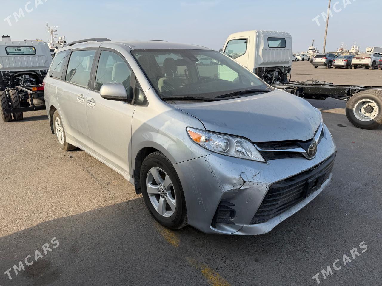Toyota Sienna 2020 - 385 000 TMT - Мары - img 3