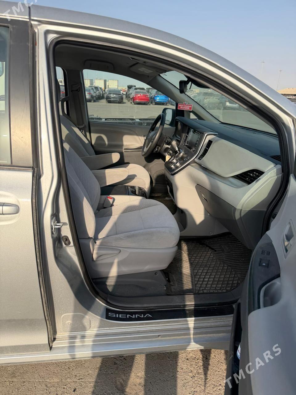 Toyota Sienna 2020 - 385 000 TMT - Мары - img 7