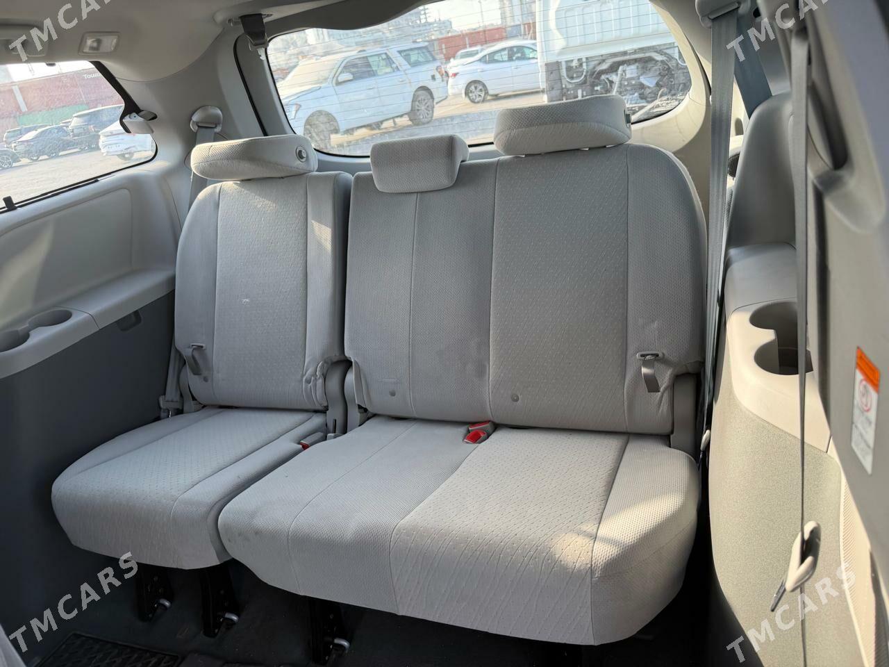 Toyota Sienna 2020 - 385 000 TMT - Мары - img 9