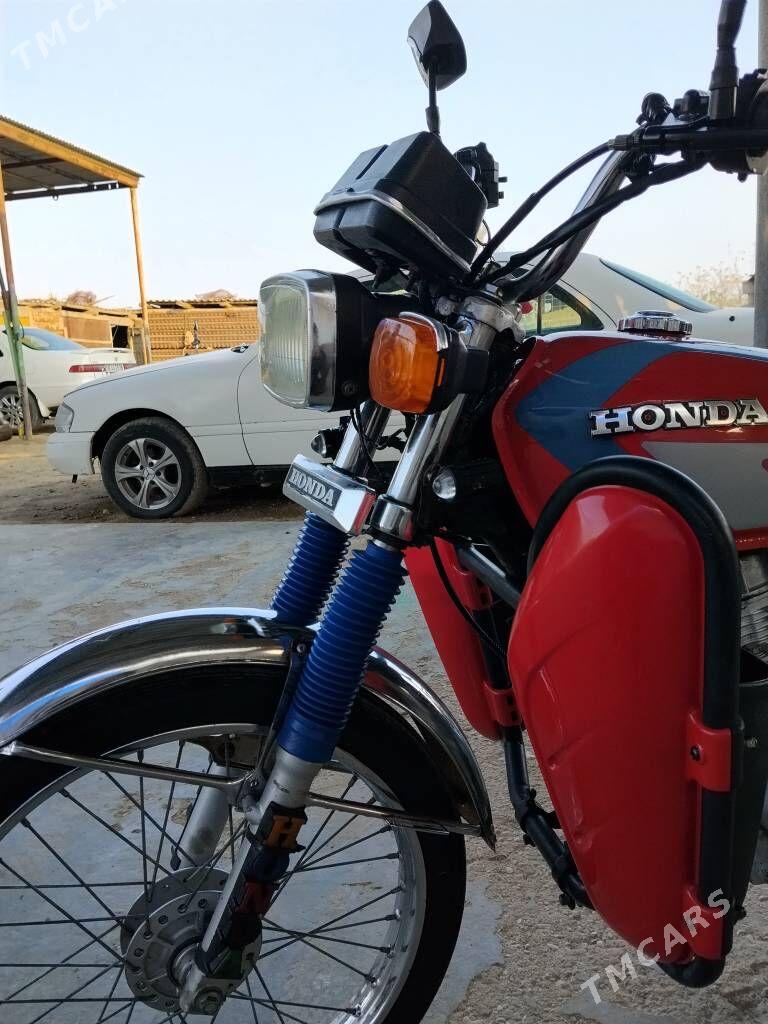 Fekon FK150-8G 2008 - 8 000 TMT - Этрек - img 3