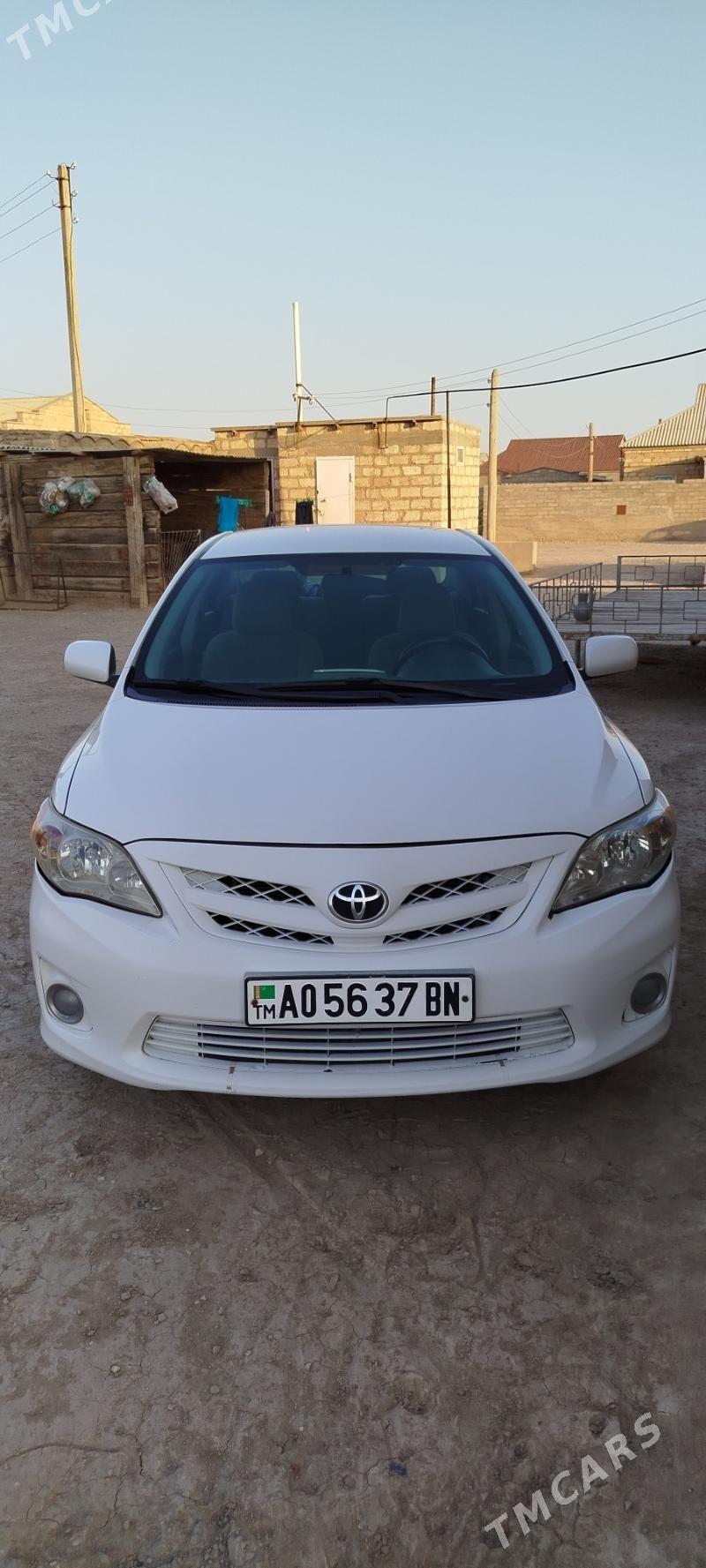 Toyota Corolla 2011 - 170 000 TMT - Гумдаг - img 4