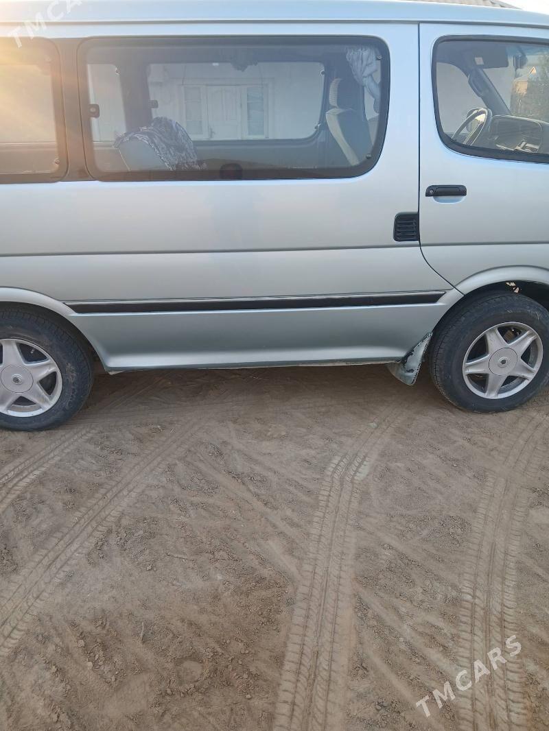 Toyota Hiace 1995 - 100 000 TMT - Murgap - img 2