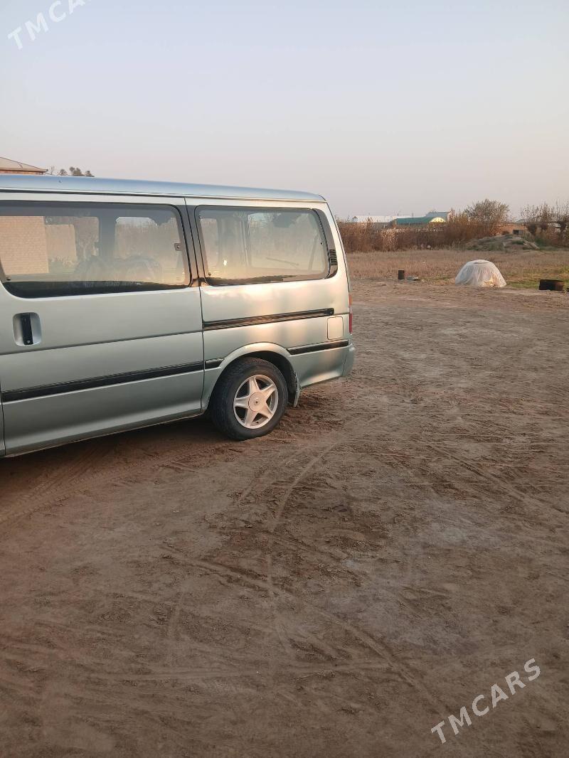 Toyota Hiace 1995 - 100 000 TMT - Murgap - img 4