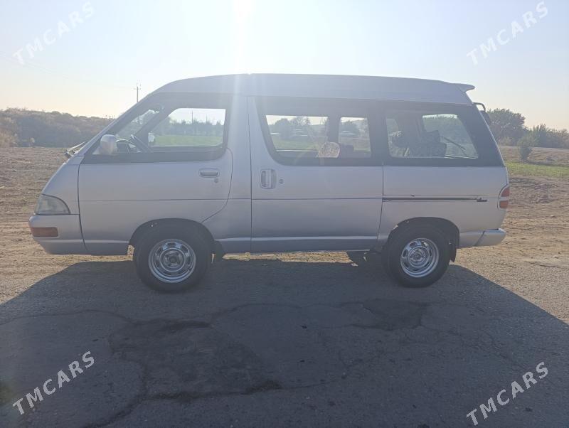 Toyota Town Ace 1996 - 46 000 TMT - Саят - img 3