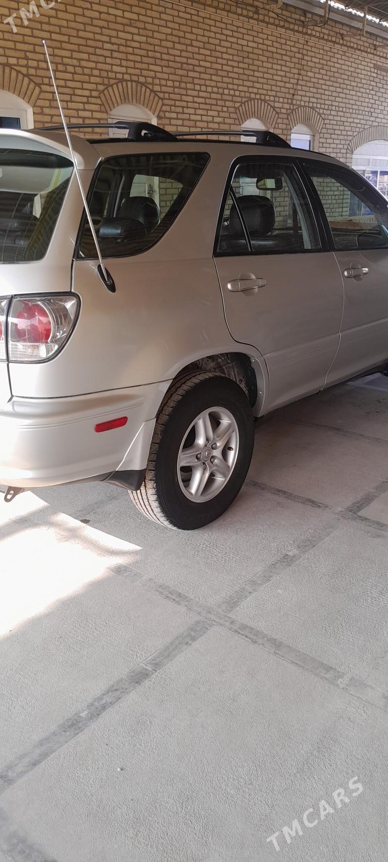 Lexus RX 300 2002 - 240 000 TMT - Sakarçäge - img 4